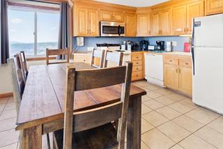 ML246 Spacious Condo Mtn & Lake views fireplace - 1