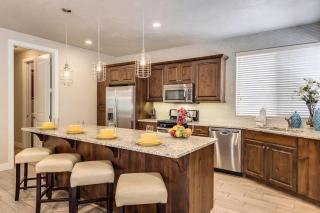 Red Rock Hideaway Family Home with Casita - 0