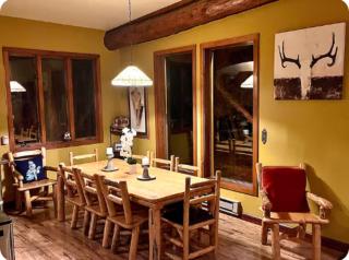 Paradise Valley Oasis - Your Yellowstone Base Camp - 9