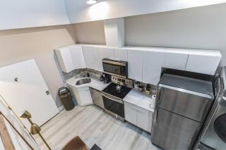 Bi-Level 2BR Loft in Old City - 8