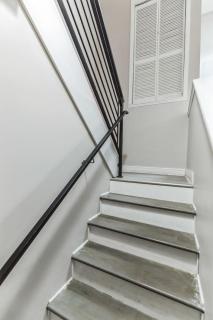 Bi-Level 2BR Loft in Old City - 7