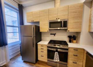 Renovated Jr 1BR - Center City - Sleeps 4 - 2 Beds - 7