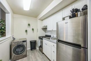 Large and Sunny 1BR Located Near Rittenhouse Square - 1