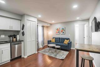 Modern and Stylish Center City 1BR - Perfect Location - 0