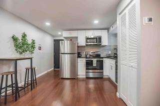 Modern and Stylish Center City 1BR - Perfect Location - 7