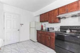 Spring Garden Small and Cozy Studio Sleeps 4 - 1