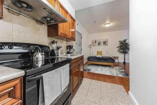 Cozy Studio Across from Convention Center - 3R - 2