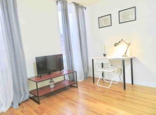 In the heart of Center City - Large bi-level 3BR - 5