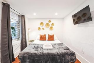 Cozy Center City 1BR apartment with Patio - 7