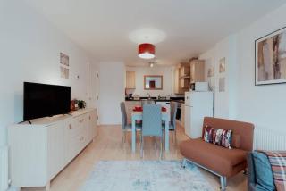 The Dickens Den by Sheppey Stays - 7