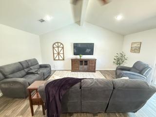 DFW Oasis with Pool and Hot Tub - 6