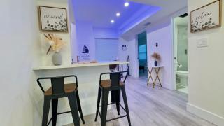 Wavecrest Retreat Near Strip & Beach - 6