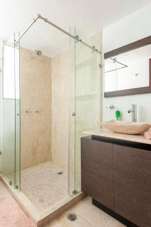 Roma Sur Apt Parking, 24-7 Security - 2