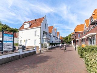 Apartment in Koudekerke near South Beach - 0