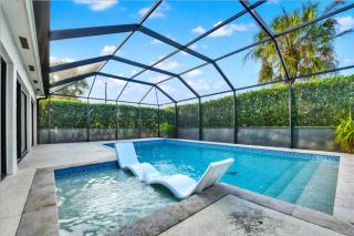 Naples Oasis Heated Pool Gazebo Grill Retreat - 8