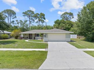 Luxury Getaway In Naples Pool Elegant Remodel - 5