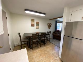 Alaskana - Walk to Downtown, 3 Bedroom Upper Apt - 9