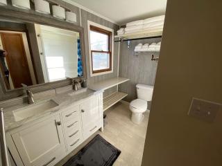 Alaskana - Walk to Downtown, 3 Bedroom Upper Apt - 6