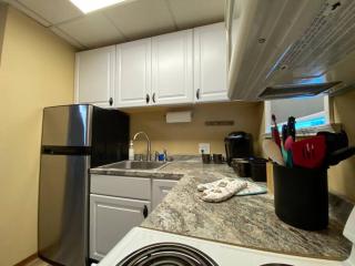 Coffee studio, walking distance to downtown - 5