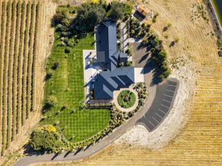 Vineyard Main House -10 acre Vineyard - 7