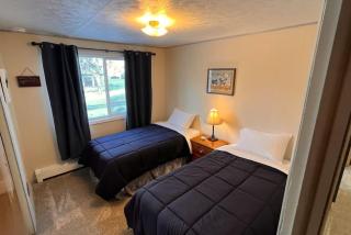 Wild Alaskan 3 Bd Upper Apt Close to downtown - 4