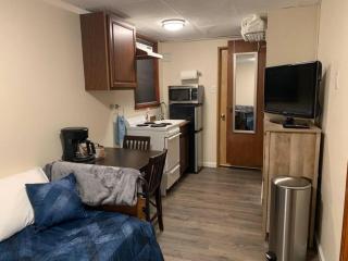 Cozy studio, walk to downtown, near restaurants - 9