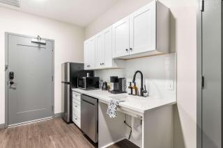 Accessible Comfort Near Atrium & Downtown Macon - Macon - 9