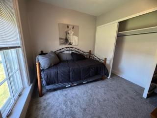 The Farm- Apt 2 - 9
