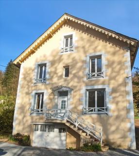 Maison des années 30 - Vic-Sur-Cère - 4 personnes - 8
