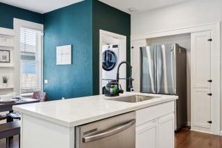 Stylish Historic Home Near Bishop Arts 5 min - 2