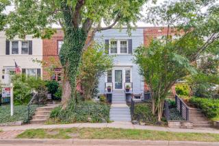 1 Mi to Old Town Alexandria Townhome with Patio - 9