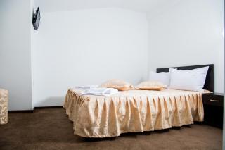 Hostel Karisma - Bacău - 6