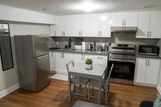 Studio Apartment B - Full Kitchen - Cozy and Modern - 5
