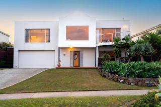Sweeping Ocean Views Pet Friendly - 9
