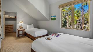 Alpenglow Peaks Lodge - 9