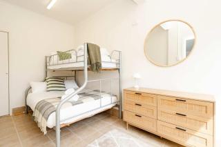 Absolute Waterfront Escape Deck & Games Room - 1