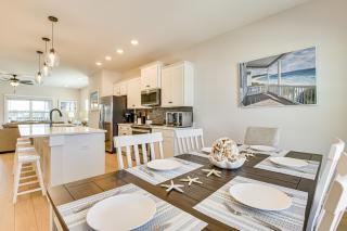 Easy Beach Access New PCB Retreat with Resort Pool! - 1