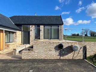 Falcon Cottage - 9