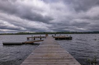 Cozy Lake Getaway with Firepit, Lake Access, Theatre - 7