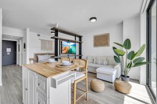 Luxury High-Rise in Downtown Miami - Pool and Gym - Miami - 4