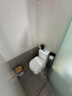 La Casa Zen - Cozy Studio with private Wi-Fi, complimentary access to Fitness Centre, swimming pool and stunning city view located near the CBD of Ortigas, Makati, BGC - 5