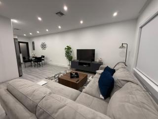 Modern 3BR-3 Bath Home near Calle 8 & Brickell 1GB Wi-Fi Speed - 9