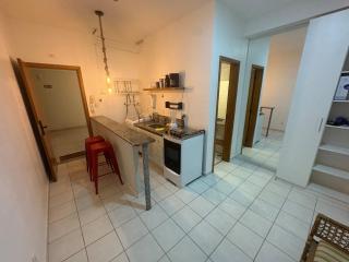 14- Garden Place CA2 - 9