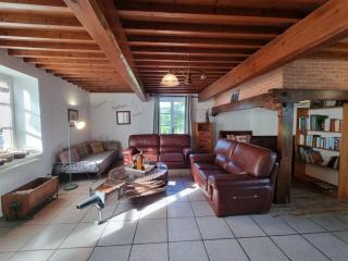 Gîte familial pour 12 pers. au cœur des Monts du Lyonnais - FR-1-496-373 - 3