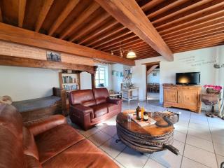 Gîte familial pour 12 pers. au cœur des Monts du Lyonnais - FR-1-496-373 - 1