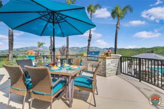 Poway Panorama Peak - Pool, Spa, Sleeps 24! - 1