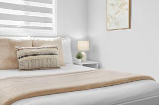 Fabulous Home-King bed-Easy Access to EVERyTHING! - 1