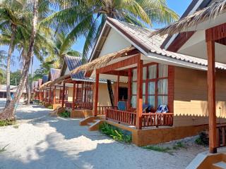 Tiger Hut - 8