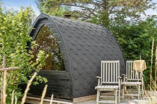 Personal And Inventive Family House In Rødvig - 5