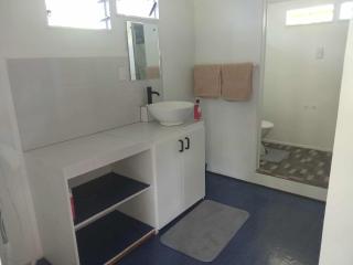 Rei-Ris Place - 5